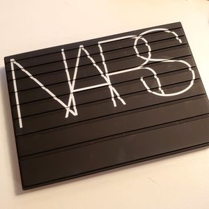 Nars extreme effects eyeshadow palette